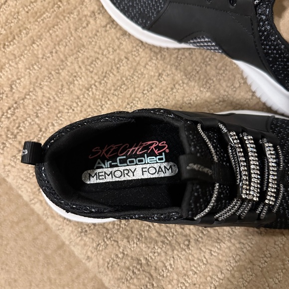 BNIB Skechers Women's 10 Ultra Flex Sporty Sneakers 12983 - Picture 5 of 7